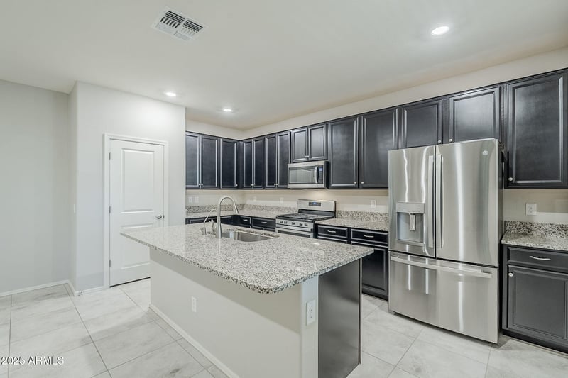 1530 Elm St, Gilbert, AZ 85296