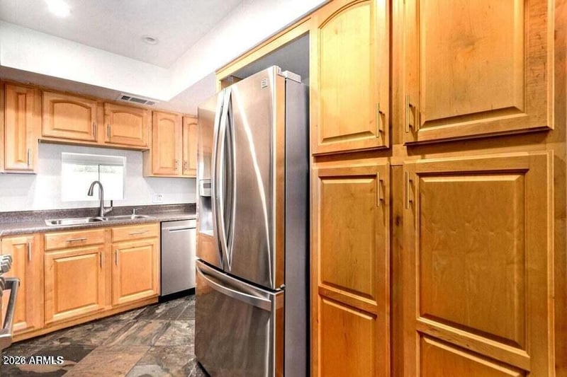 1530 S River Dr, Tempe, AZ 85281