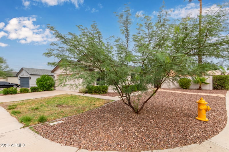 15305 85th Dr, Peoria, AZ 85381