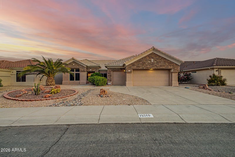 15315 Gunsight Dr, Sun City West, AZ 85375