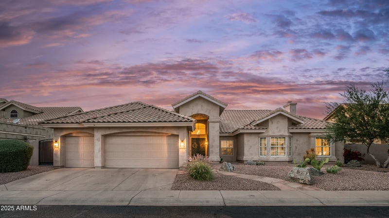 1532 E Silverwood Dr, Phoenix, AZ 85048