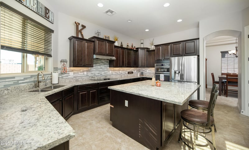 1532 Roadrunner Rd, Apache Junction, AZ 85119