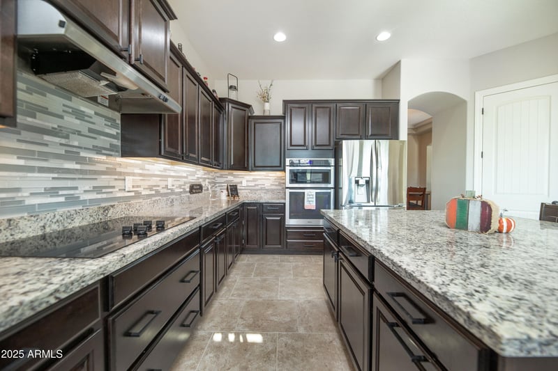 1532 Roadrunner Rd, Apache Junction, AZ 85119