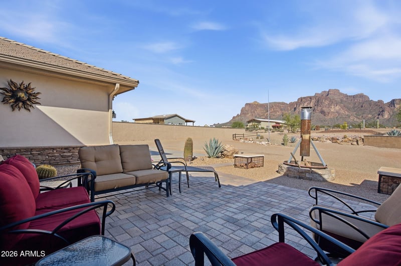 1532 N Roadrunner Rd, Apache Junction, AZ 85119