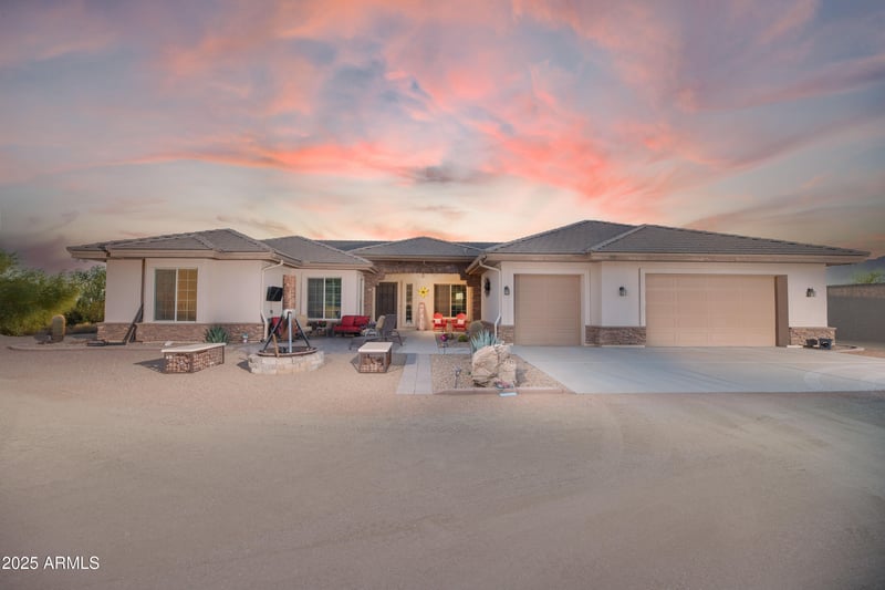 1532 Roadrunner Rd, Apache Junction, AZ 85119