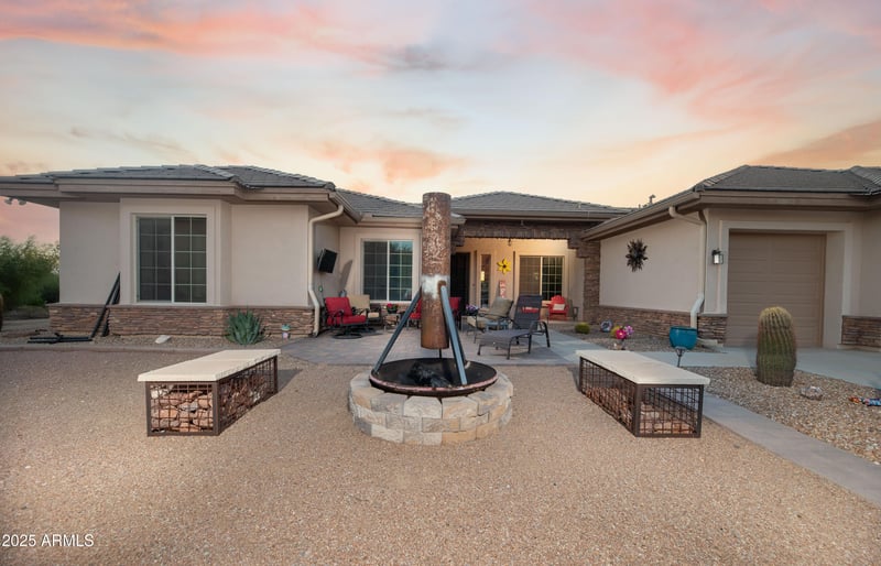 1532 Roadrunner Rd, Apache Junction, AZ 85119