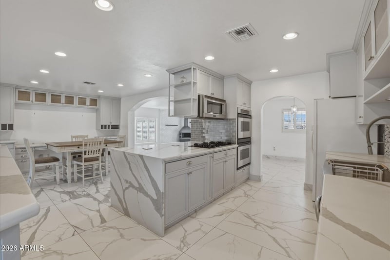 1532 Loma Ln, Phoenix, AZ 85021