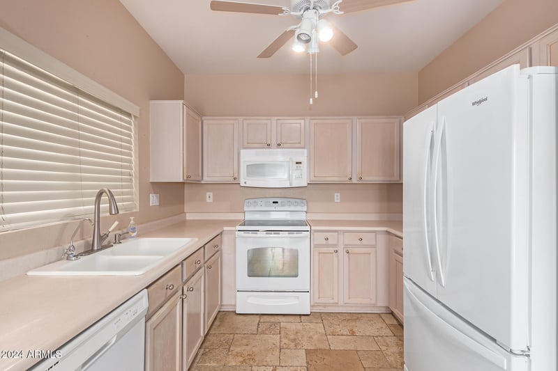 15324 W Arzon Way, Sun City West, AZ 85375