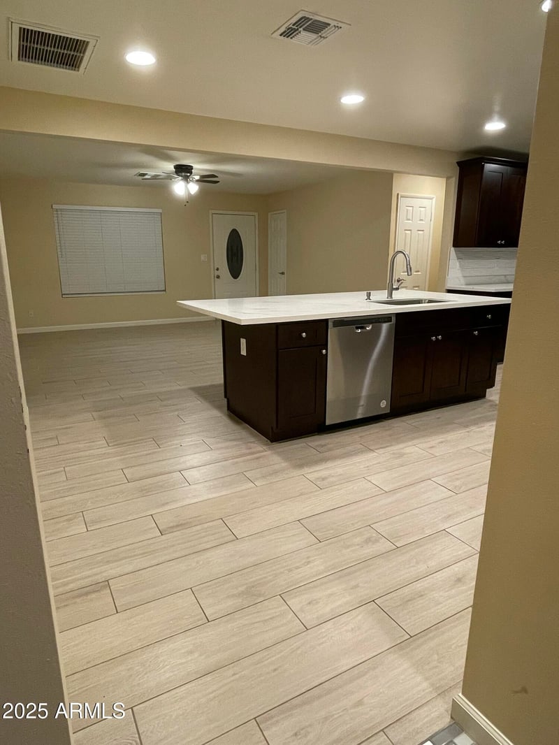 1533 7th St, Tempe, AZ 85281