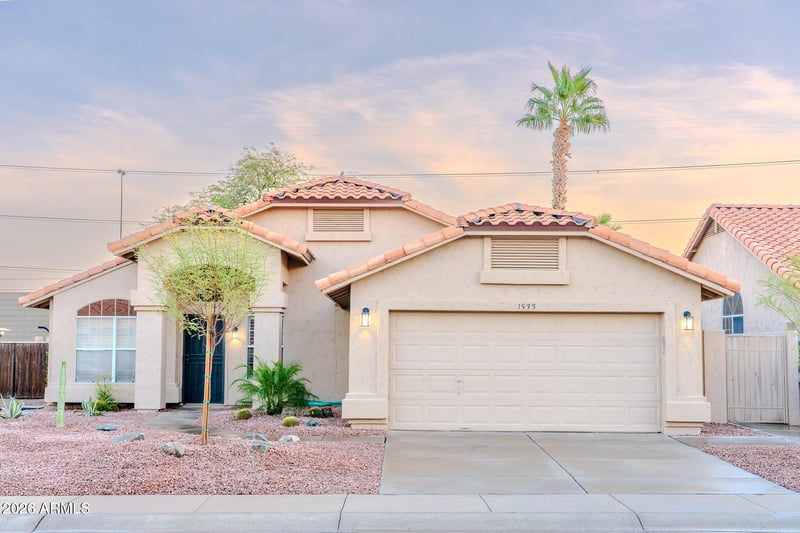 1533 Windsong Dr, Phoenix, AZ 85048