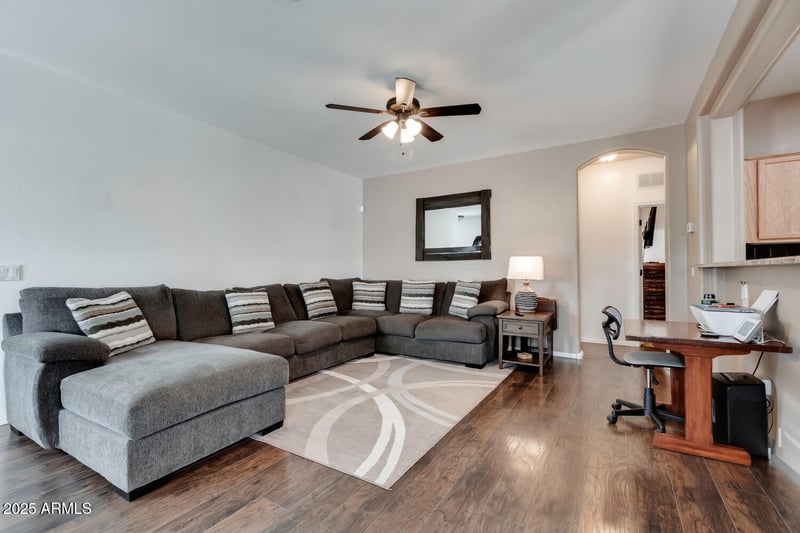 15330 Caribbean Ln, Surprise, AZ 85379