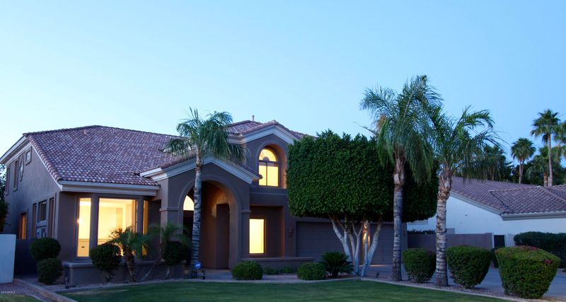 1534 E Catamaran Dr, Gilbert, AZ 85234