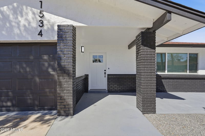 1534 E Hampton Cir, Mesa, AZ 85204