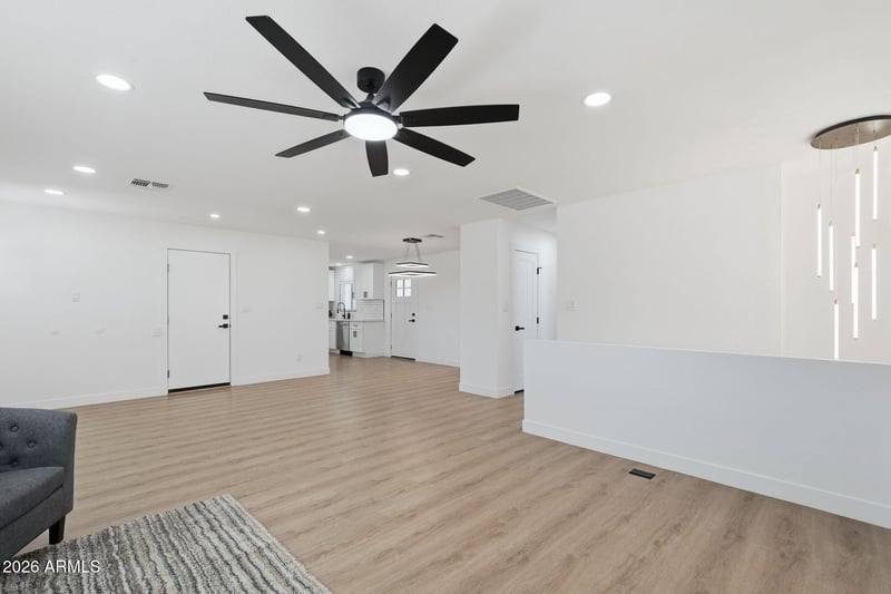 1534 E Hampton Cir, Mesa, AZ 85204