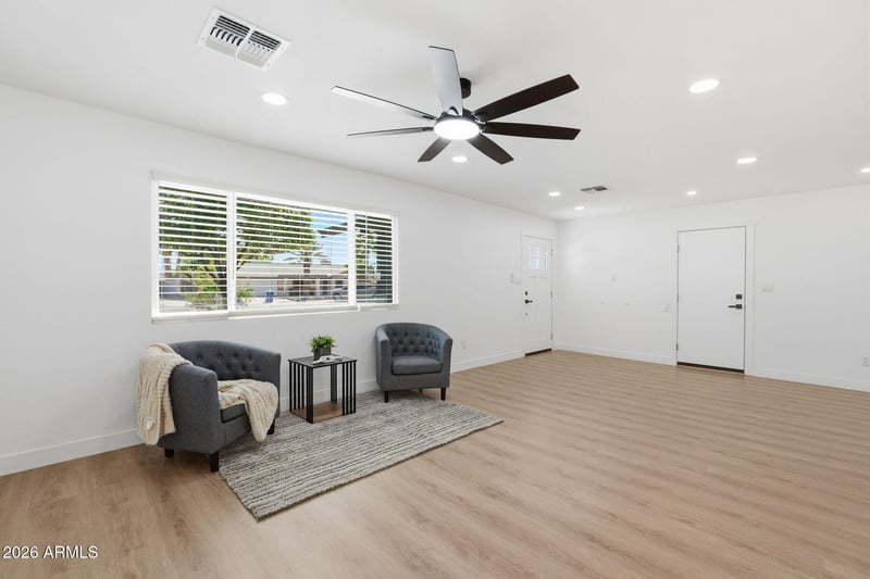 1534 E Hampton Cir, Mesa, AZ 85204