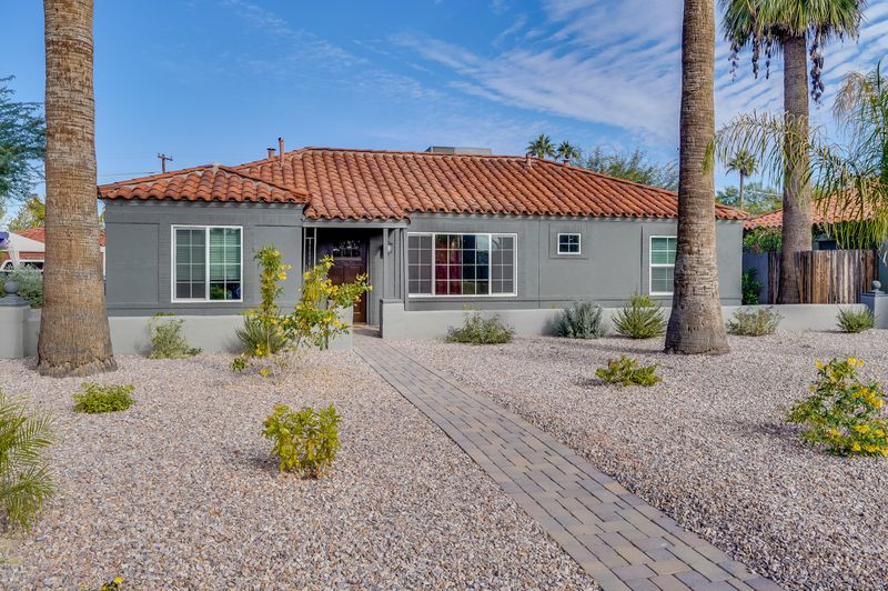 1534 W Earll Dr, Phoenix, AZ 85015