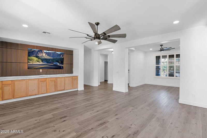 15343 Ventura St, Surprise, AZ 85379