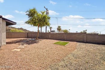 1535 E Christy Dr, Phoenix, AZ 85020