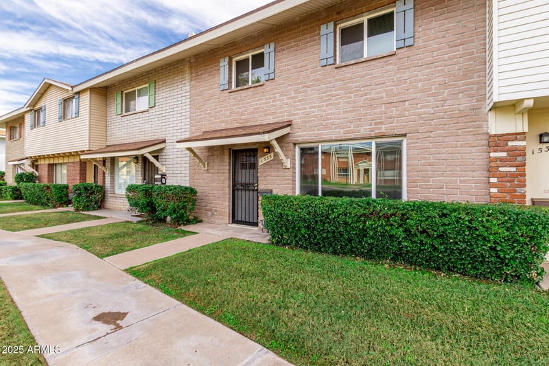 1535 Hazelwood St, Phoenix, AZ 85015