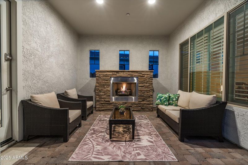 1535 W Molly Ln, Phoenix, AZ 85085