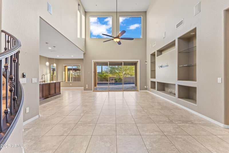 1535 W Quail Track Dr, Phoenix, AZ 85085