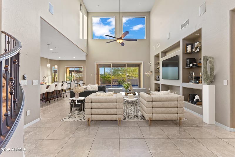 1535 W Quail Track Dr, Phoenix, AZ 85085