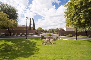 1535 Winter Dr, Phoenix, AZ 85021