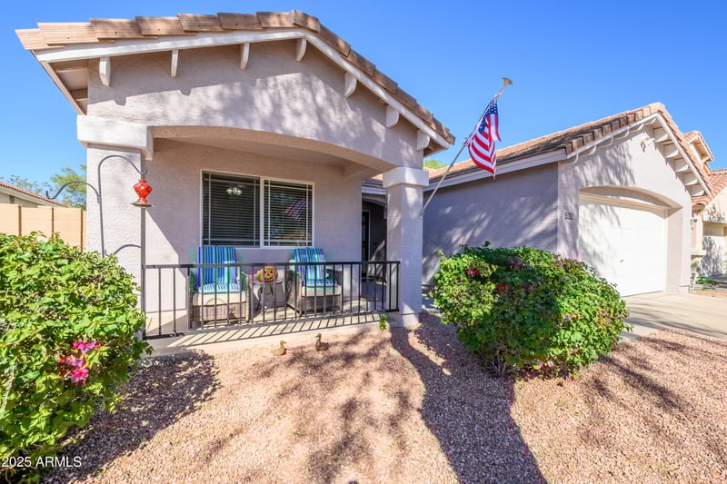 15352 Laurel Ln, Surprise, AZ 85379