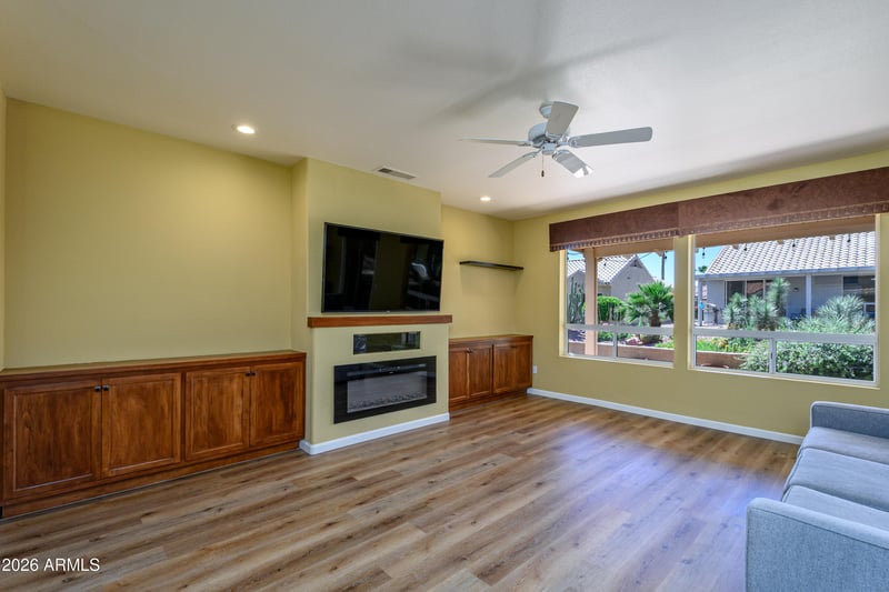 15357 Black Gold Ln, Sun City West, AZ 85375