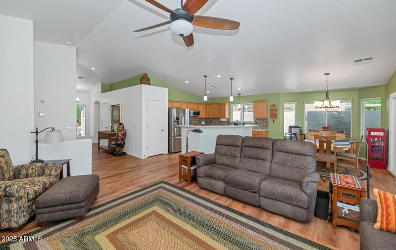 15358 Laurel Ln, Surprise, AZ 85379
