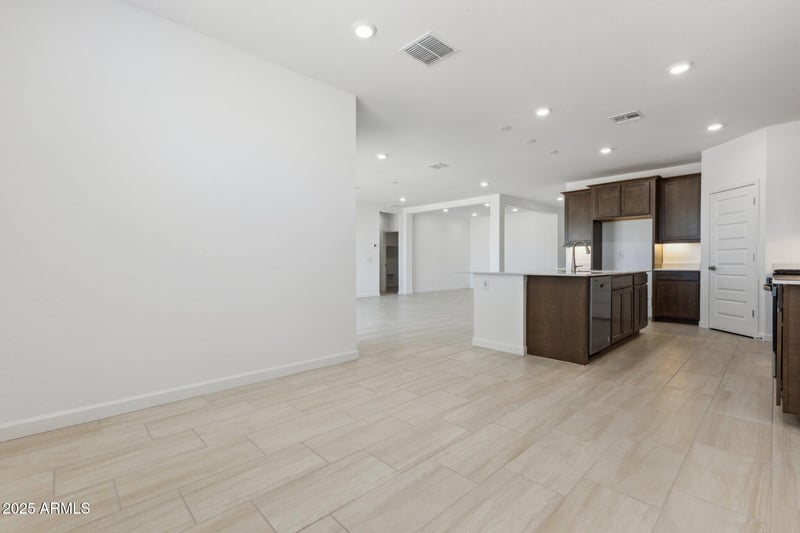 15365 Cottontail Ln, Surprise, AZ 85387