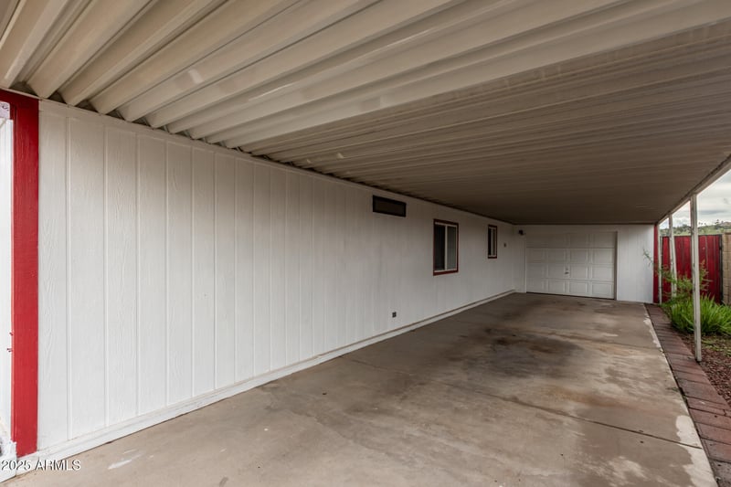 1537 Beck Ln, Phoenix, AZ 85023