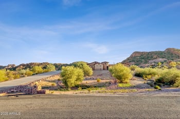 1537 Butte Creek Blvd, San Tan Valley, AZ 85144