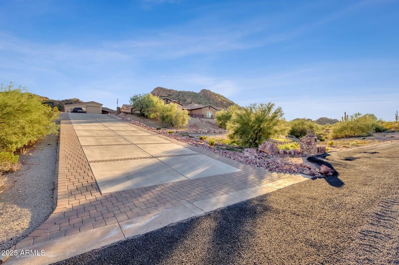 1537 Butte Creek Blvd, San Tan Valley, AZ 85144