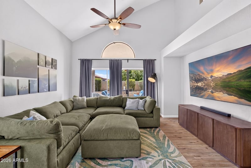 1537 E Commerce Ave, Gilbert, AZ 85234