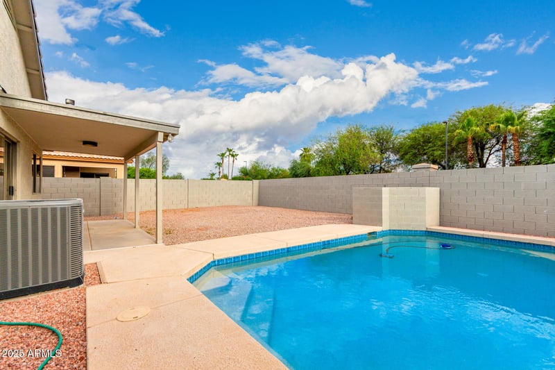 1537 Page Ave, Gilbert, AZ 85233