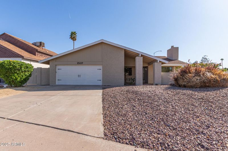 1537 W Impala Ave, Mesa, AZ 85202