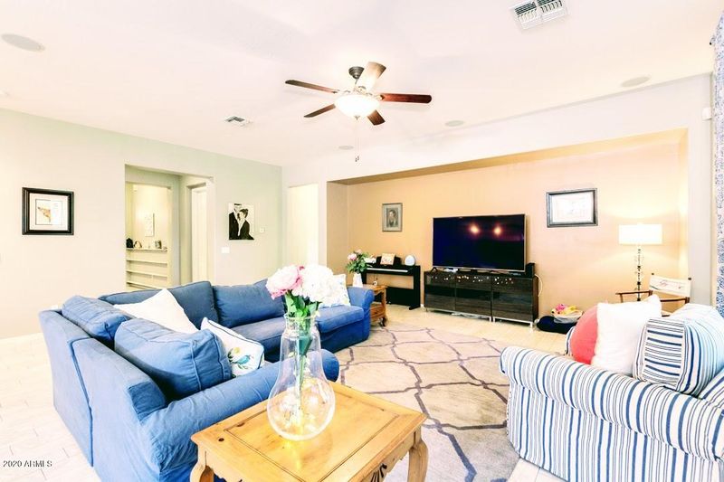 15374 W Montecito Ave, Goodyear, AZ 85395