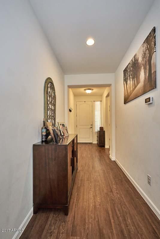 1539 E Apollo Rd, Phoenix, AZ 85042