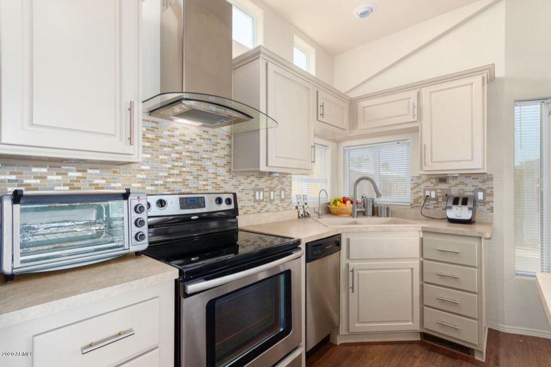 154 Limestone Dr, Apache Junction, AZ 85119