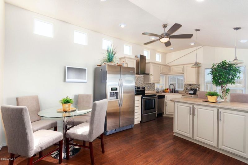 154 Limestone Dr, Apache Junction, AZ 85119
