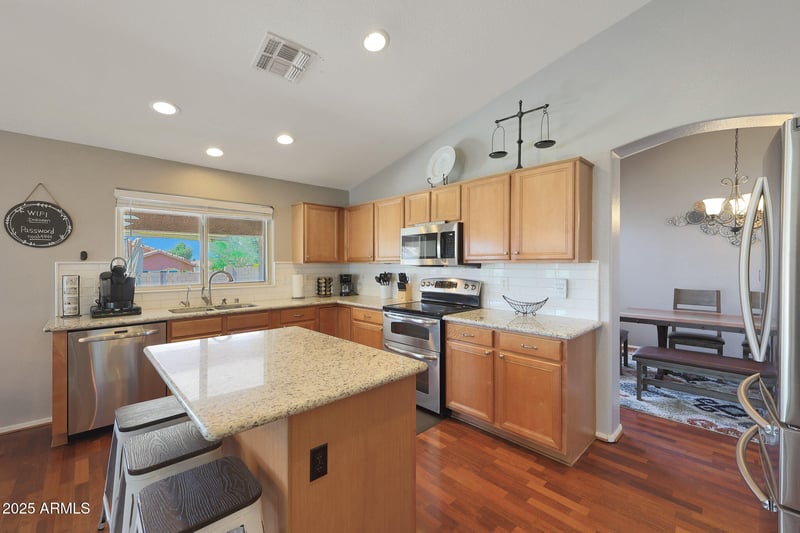 1540 Sierra Heights Cir, Mesa, AZ 85207