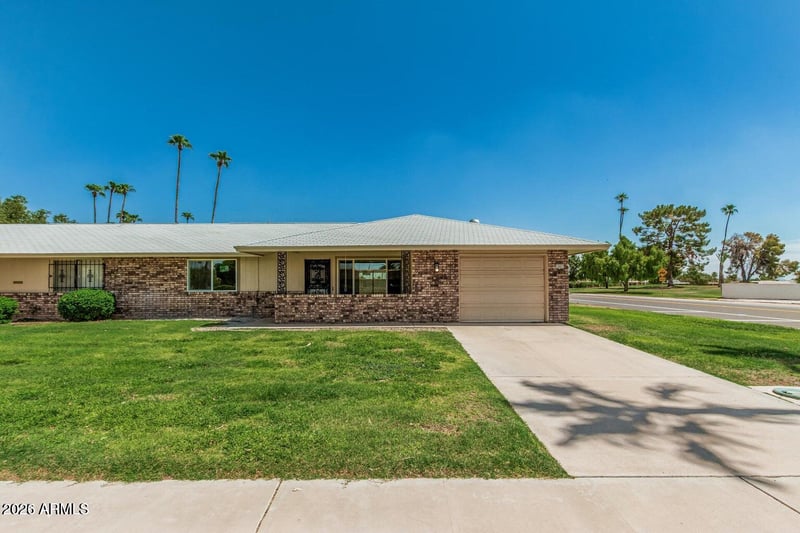 15401 N Cameo Dr, Sun City, AZ 85351