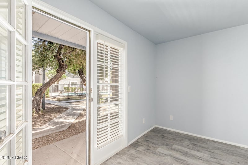 15402 28th St #112, Phoenix, AZ 85032