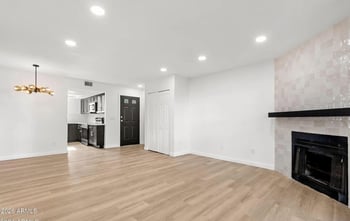 15402 28th St #117, Phoenix, AZ 85032