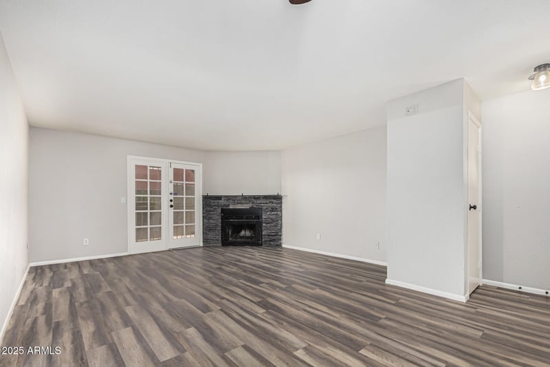15402 28th St #124, Phoenix, AZ 85032