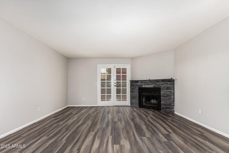 15402 28th St #124, Phoenix, AZ 85032