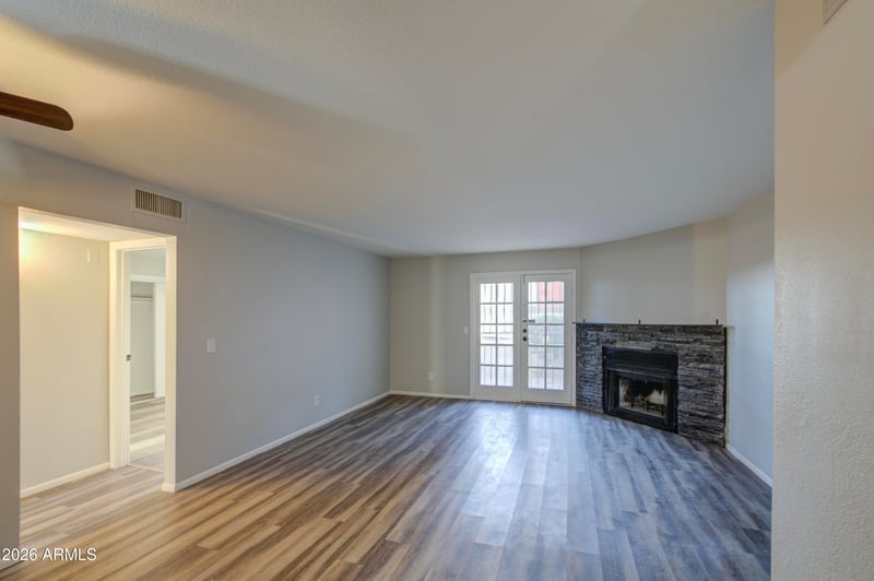 15402 28th St #124, Phoenix, AZ 85032