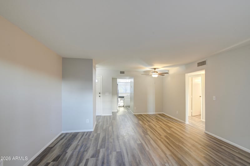 15402 28th St #124, Phoenix, AZ 85032
