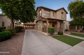 15402 Old Oak Ln, Surprise, AZ 85379